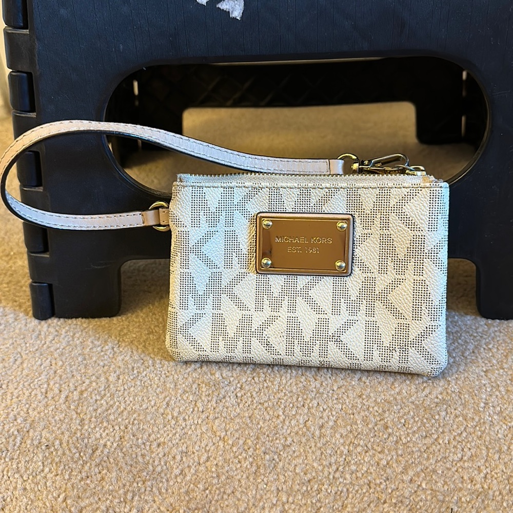 MK wristlet